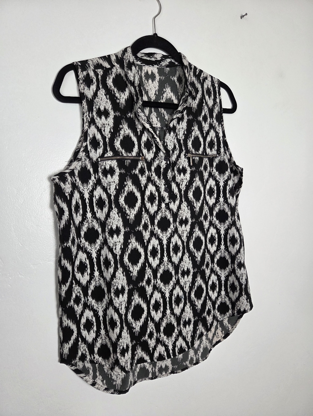 Time To Bloom Abstract Print Black White Camisole Blouse Sleeveless Boho Indie L